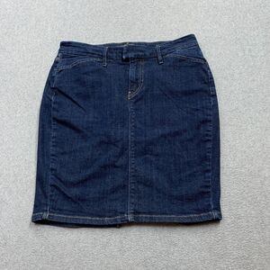 Levis Womens Jean Denim Skirt Sz 28 Blue Dark Wash Pockets BOHO Cowgirl 90s Y2K
